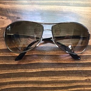 Ray-Ban Aviator Sunglasses